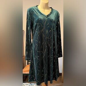 New WOT, Green/Gold Super Soft velvet look and feel.